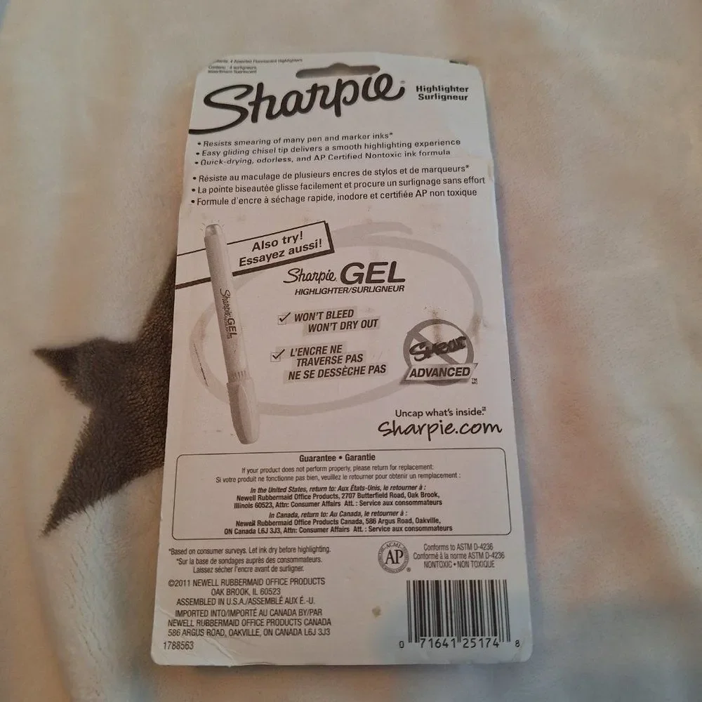 Sharpie Accent Tank-Style Highlighters, Assorted Colors, Chisel Tip,‎ 4-Count